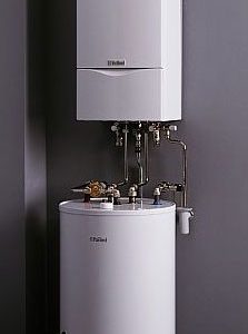 Pakiet Vaillant kocioł kondensacyjny ecoTEC 3-14kW zasobnik 120L pogodówka i komin